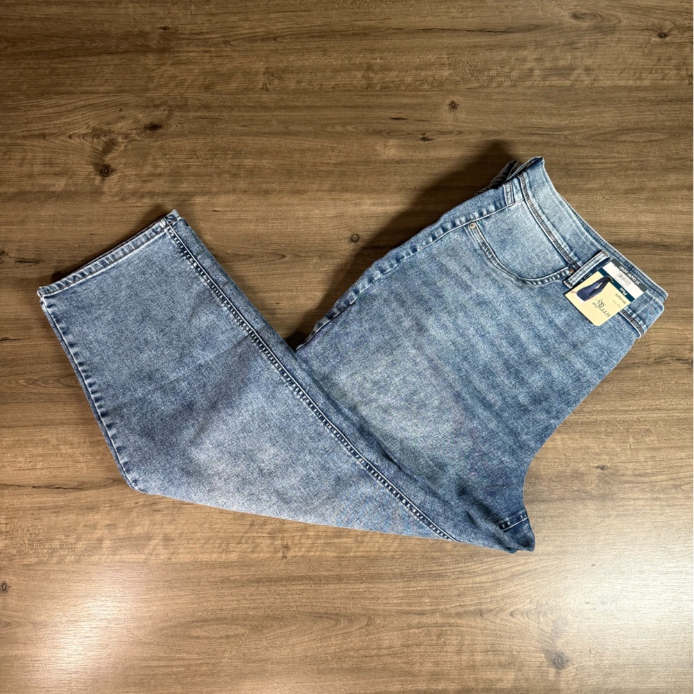 NWT Terra & Sky Women’s High Rise Pull On Straight Plus Jeans 3X(24W-26W)